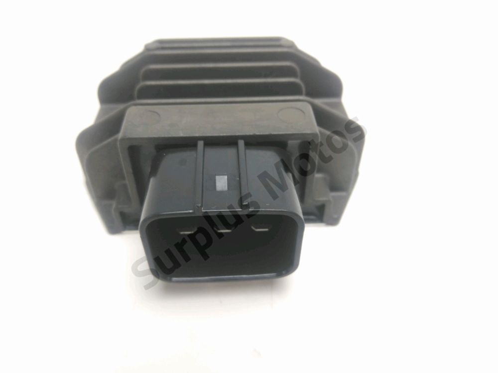 REGULATEUR DE TENSION