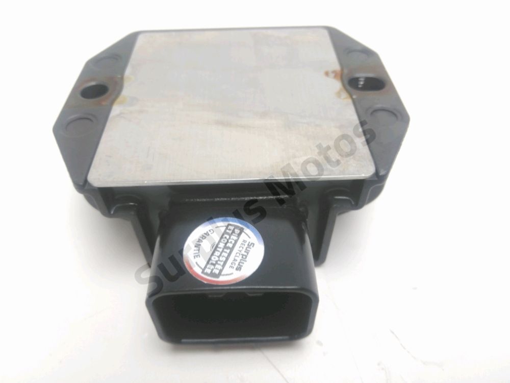 REGULATEUR DE TENSION