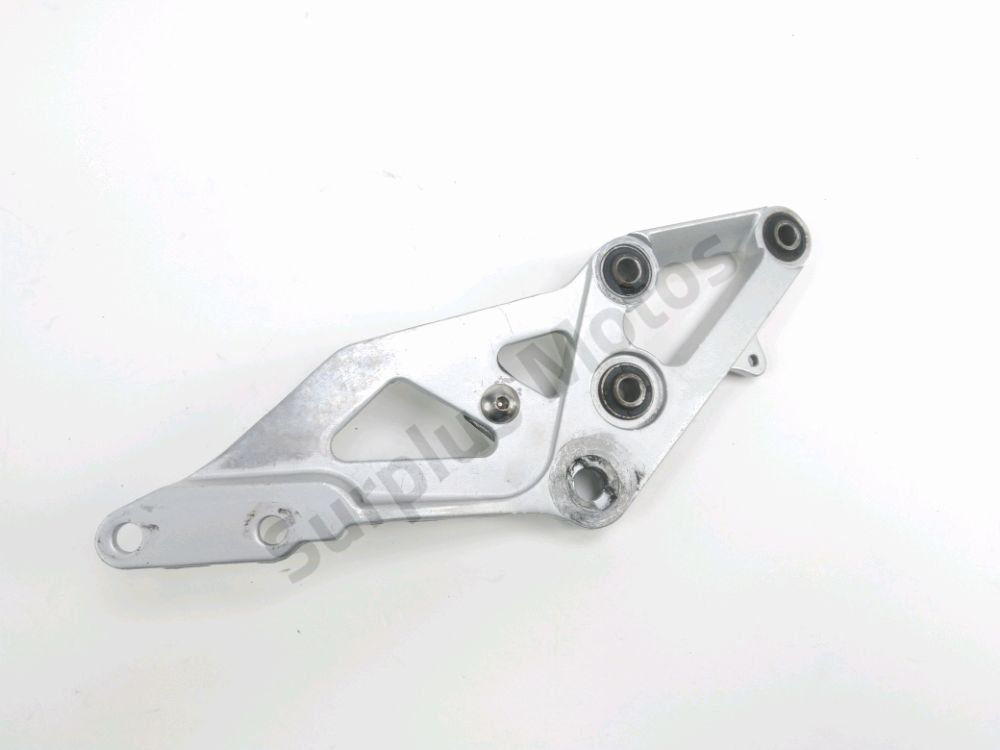 Platine avant droite