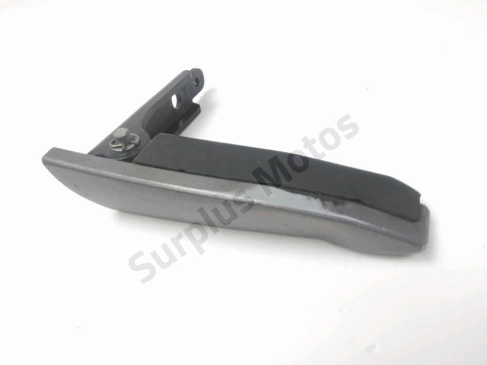 Repose pieds arriere gauche