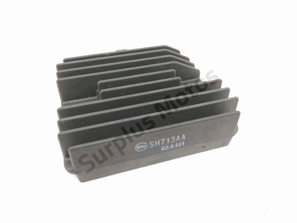 REGULATEUR DE TENSION