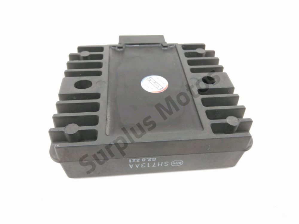 REGULATEUR DE TENSION