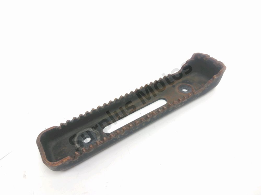 Repose pieds avant droit