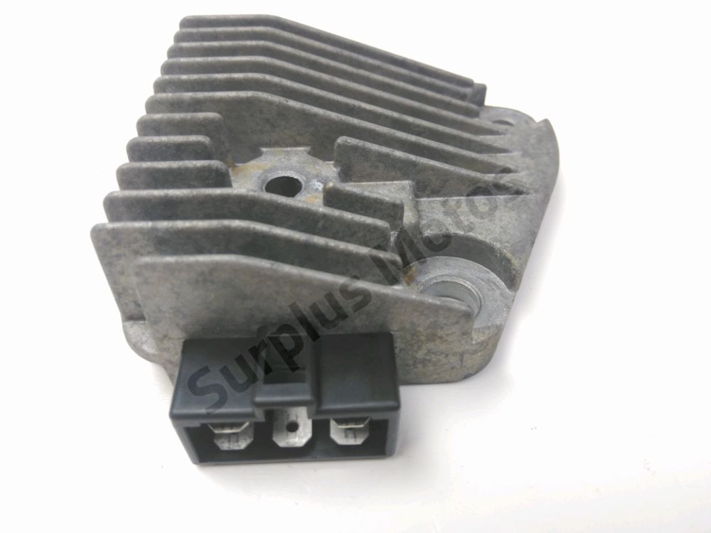 Regulateur de tension