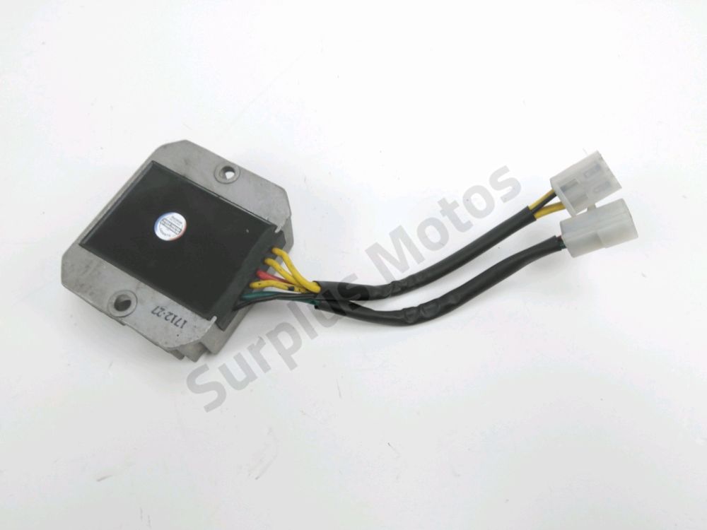 REGULATEUR DE TENSION