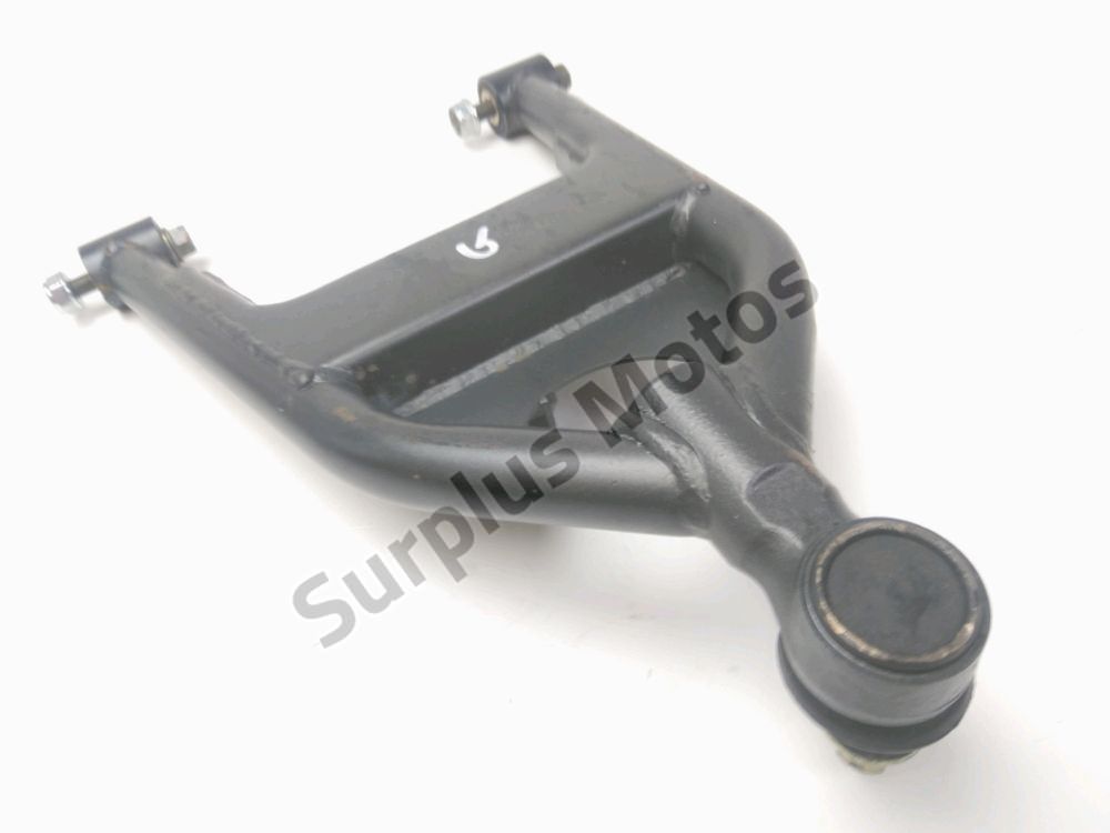 TRIANGLE DE SUSPENSION AVANT DROIT