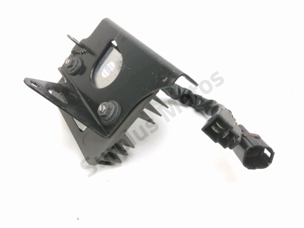 REGULATEUR DE TENSION