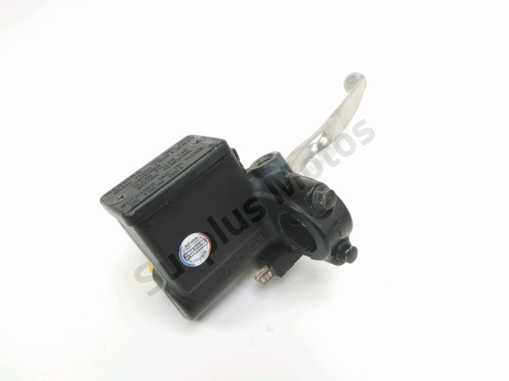 MAITRE CYLINDRE FREIN AV COMPLET