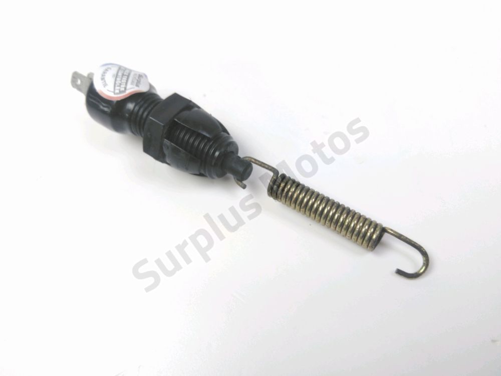 Contacteur de stop ar