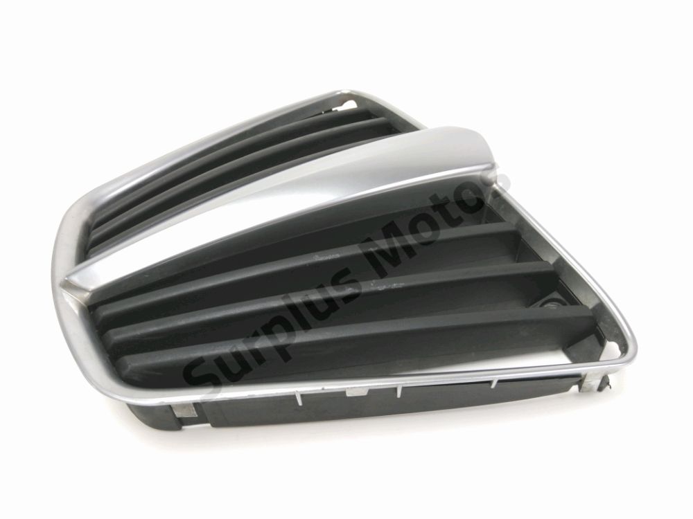 GRILLE DE RADIATEUR