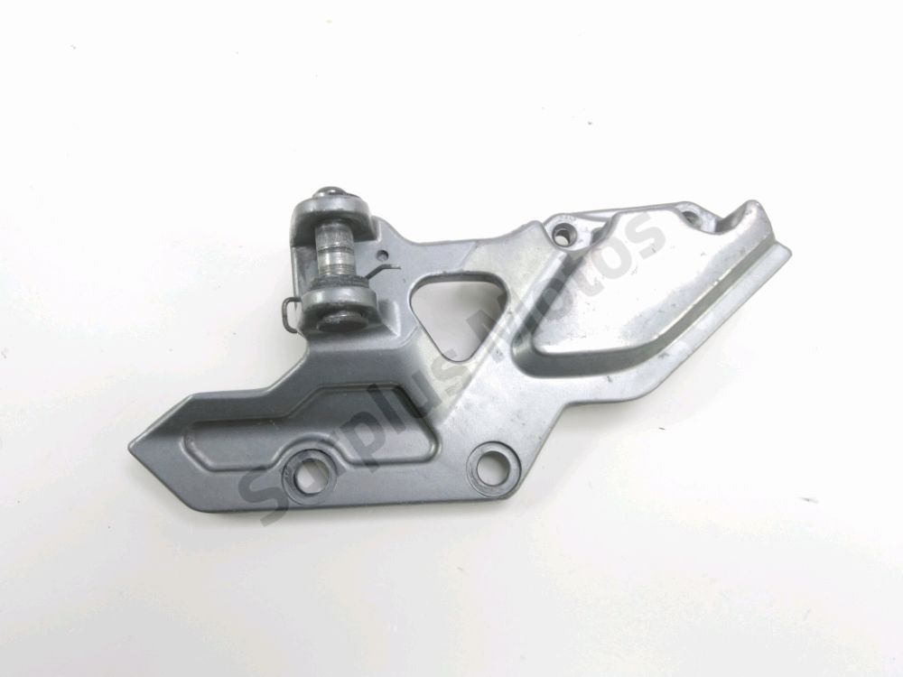 Platine avant droite