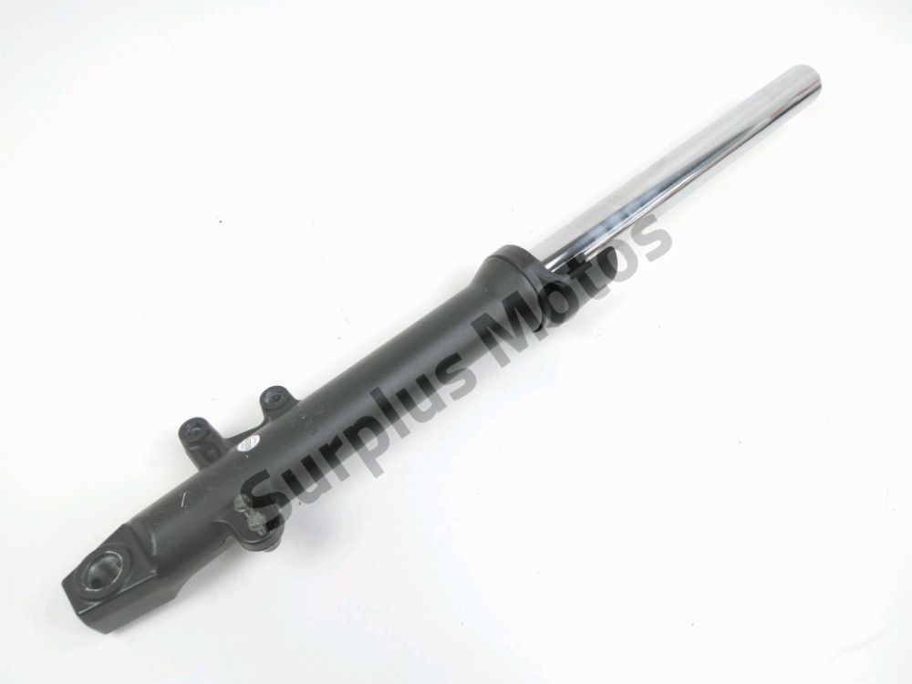 Tube de fourche gauche