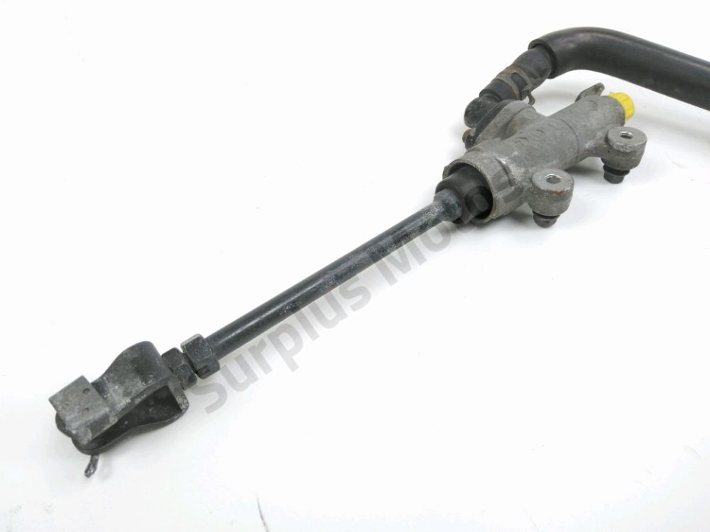 MAITRE CYLINDRE FREIN AR COMPLET