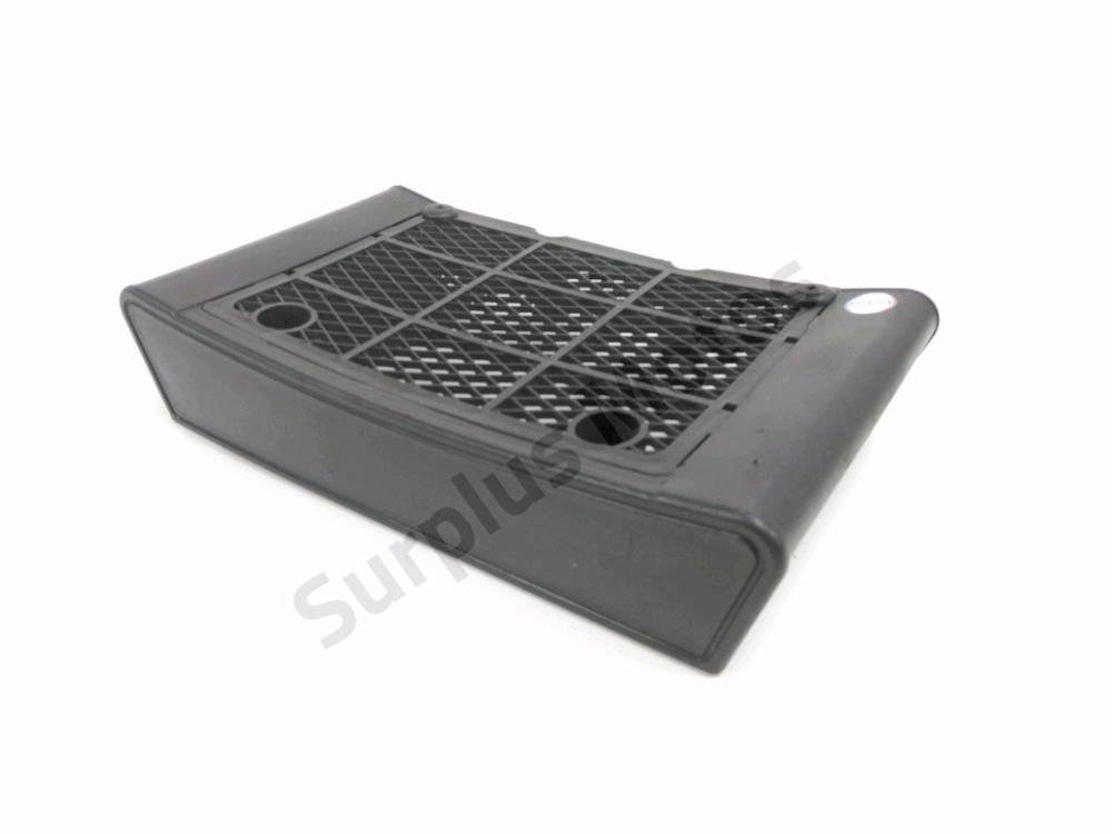 GRILLE DE RADIATEUR
