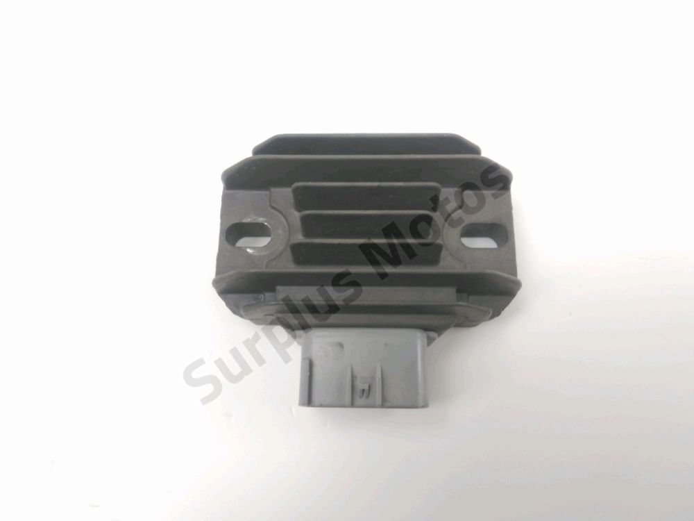 Regulateur de tension