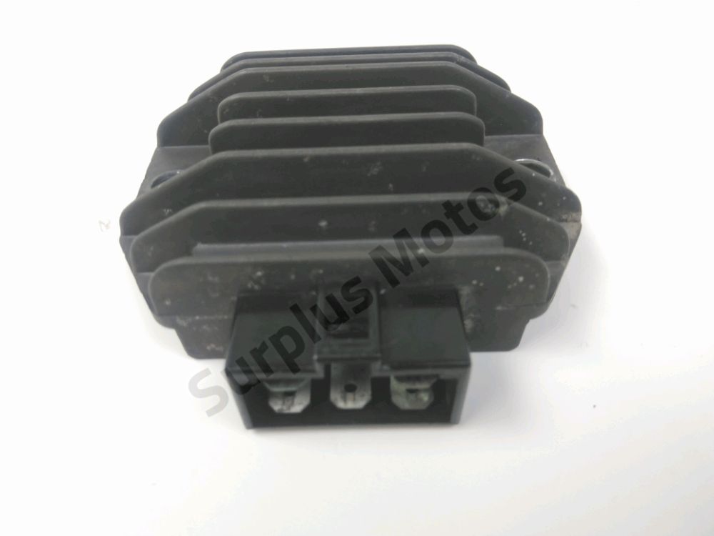 Regulateur de tension