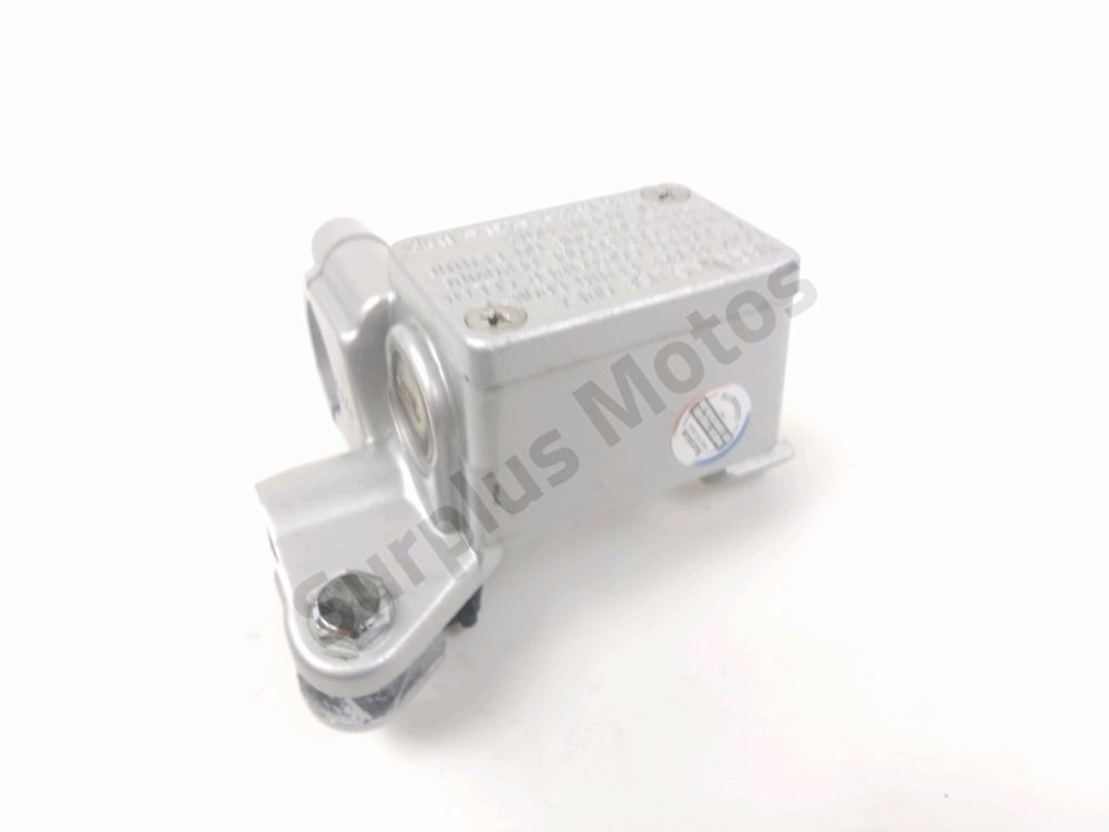 Maitre cylindre frein av complet