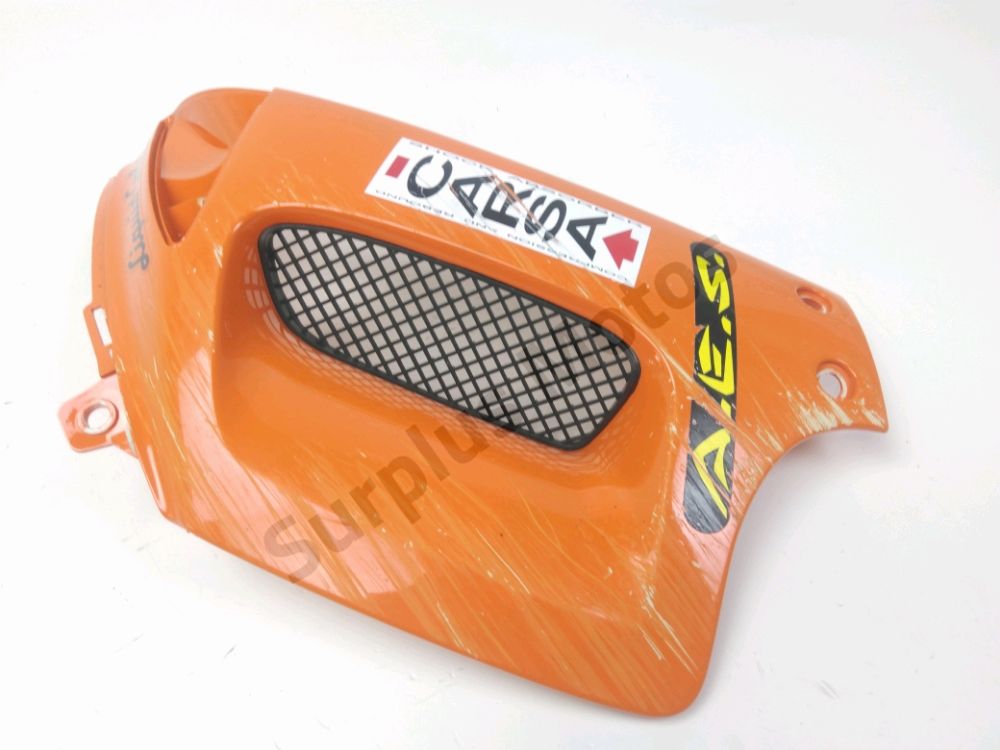 Carenage avant droit