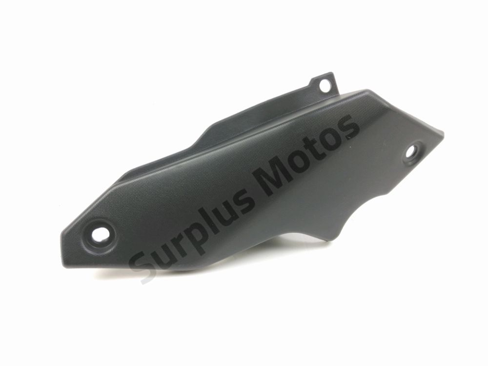 CACHE LATERAL GAUCHE