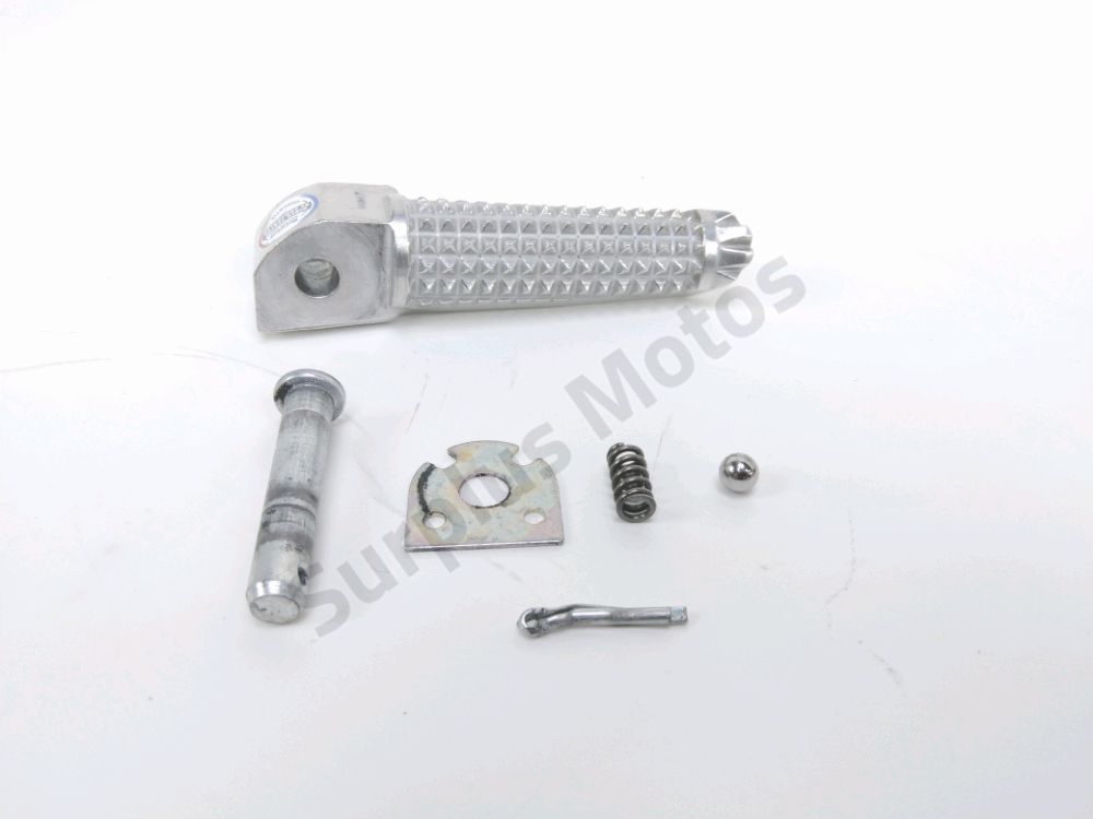 Repose pieds arriere gauche