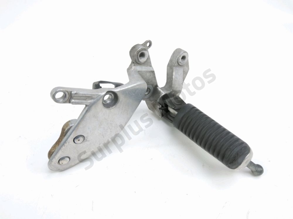 Platine avant droite