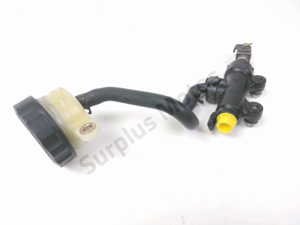 MAITRE CYLINDRE FREIN AR COMPLET