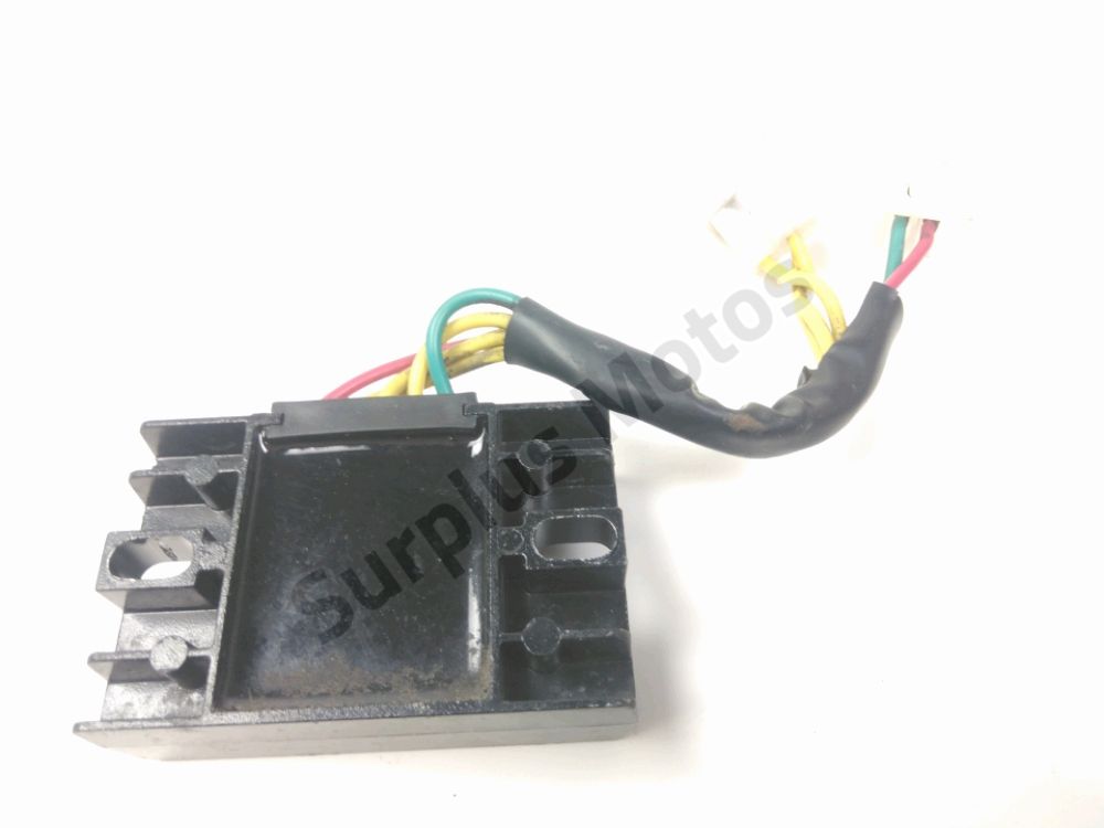REGULATEUR DE TENSION