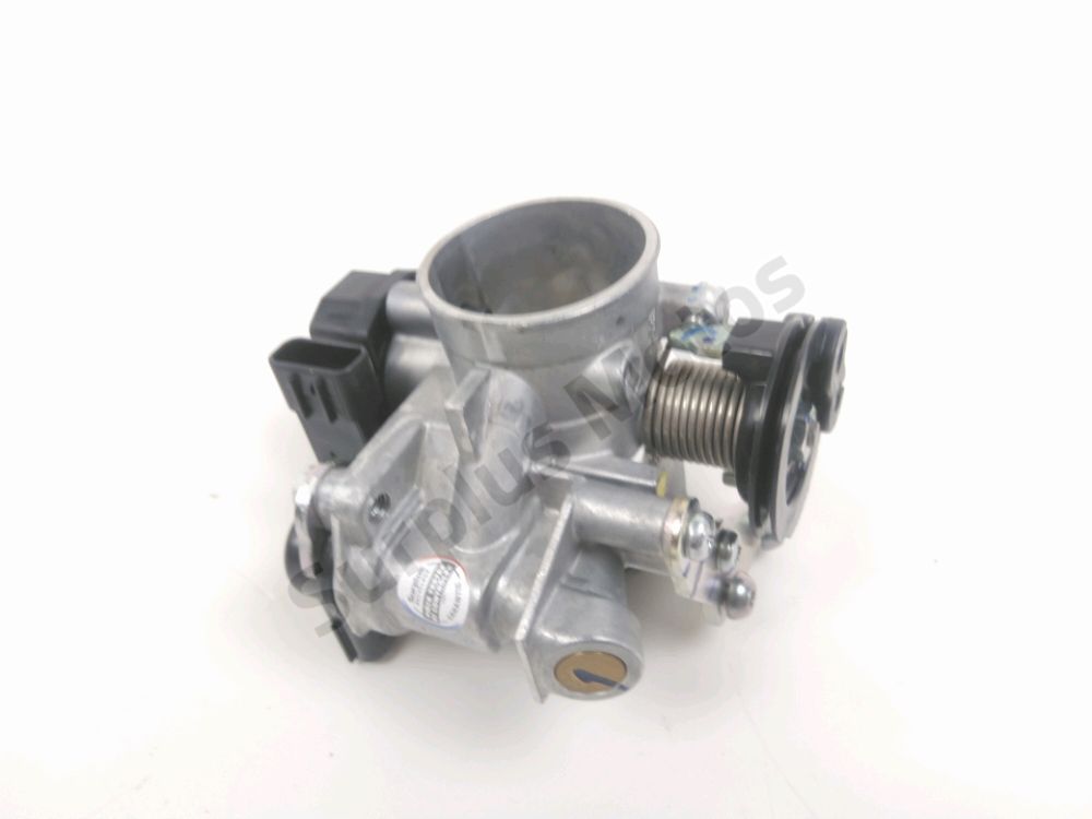 Corps d'injection droit