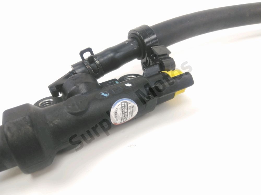 MAITRE CYLINDRE FREIN AR COMPLET