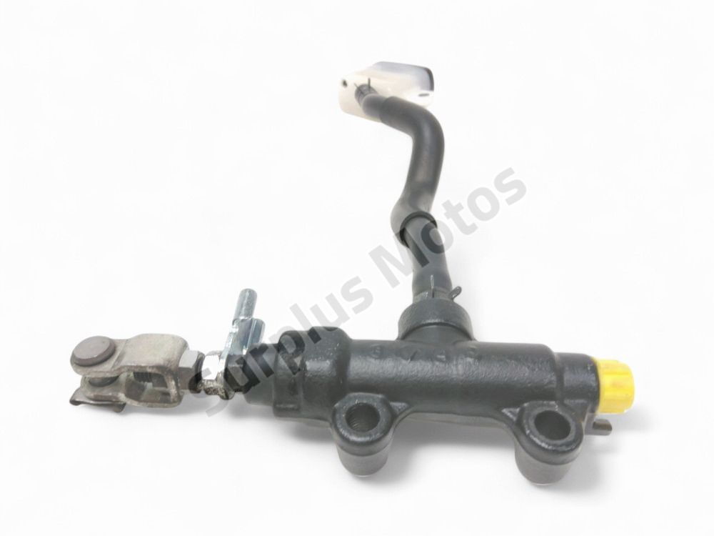 MAITRE CYLINDRE FREIN AR COMPLET