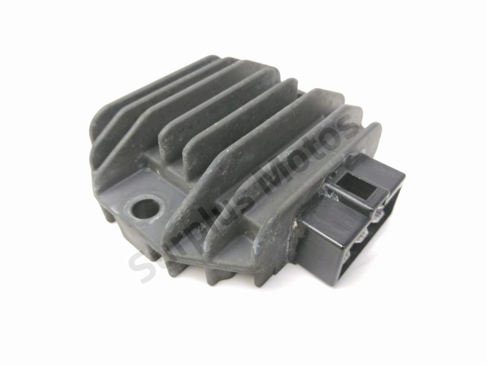 Regulateur de tension