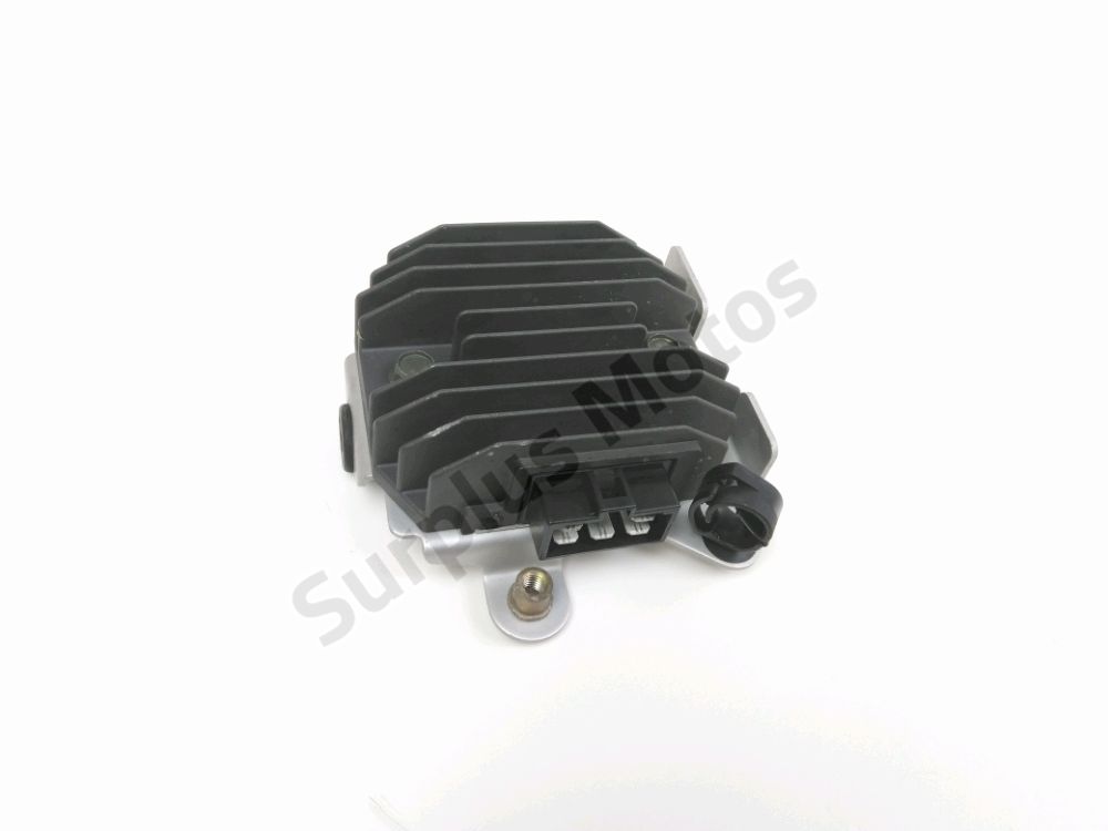 REGULATEUR DE TENSION