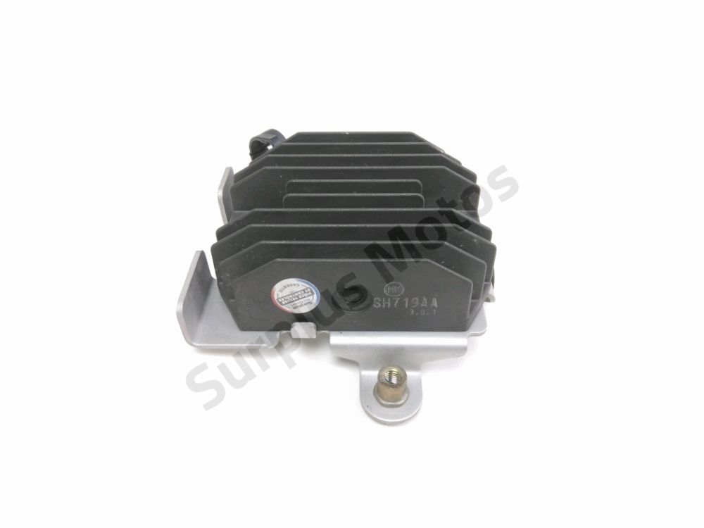 REGULATEUR DE TENSION