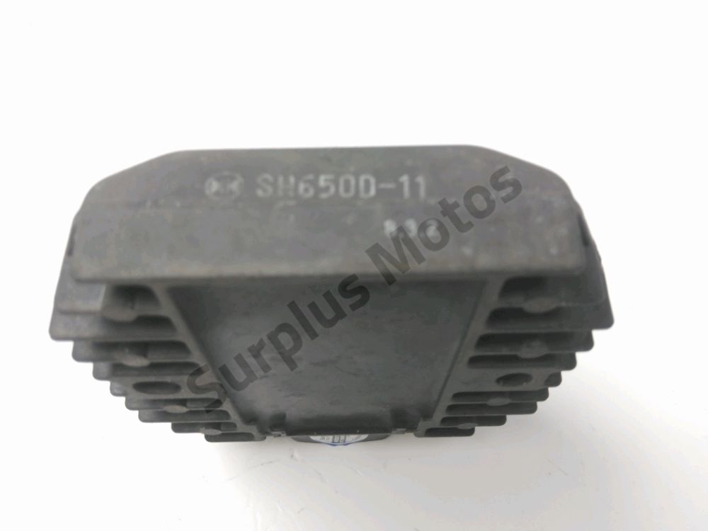 REGULATEUR DE TENSION