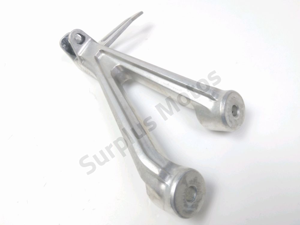 PLATINE ARRIERE DROITE COMPLETE