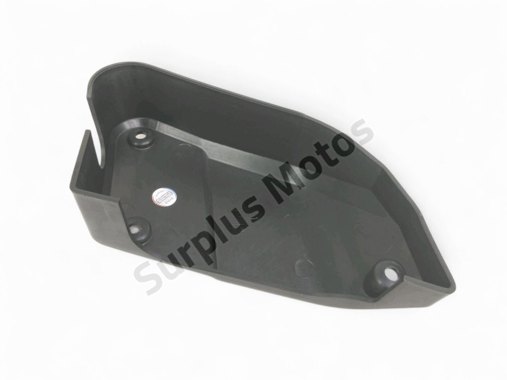 CACHE LATERAL GAUCHE