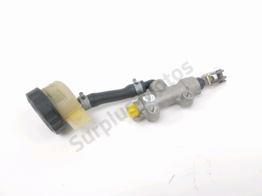 MAITRE CYLINDRE FREIN AR COMPLET