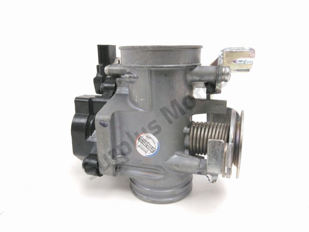 Corps d'injection droit