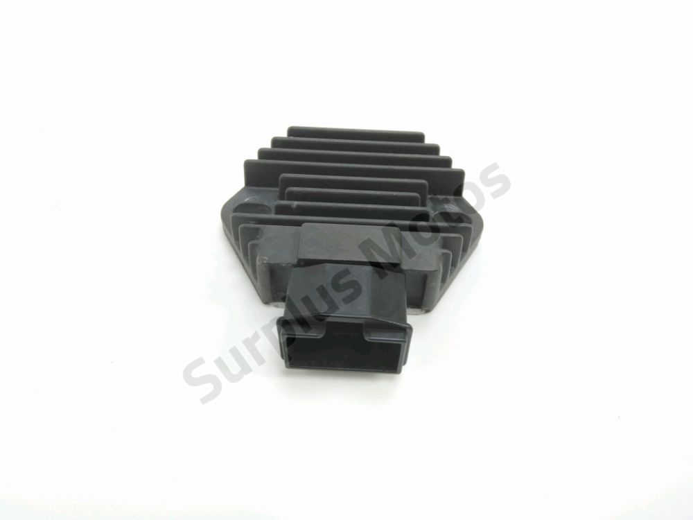 REGULATEUR DE TENSION