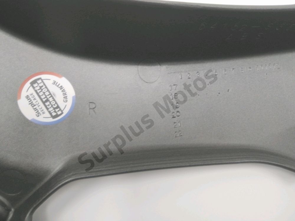 FLANC CARENAGE DROIT