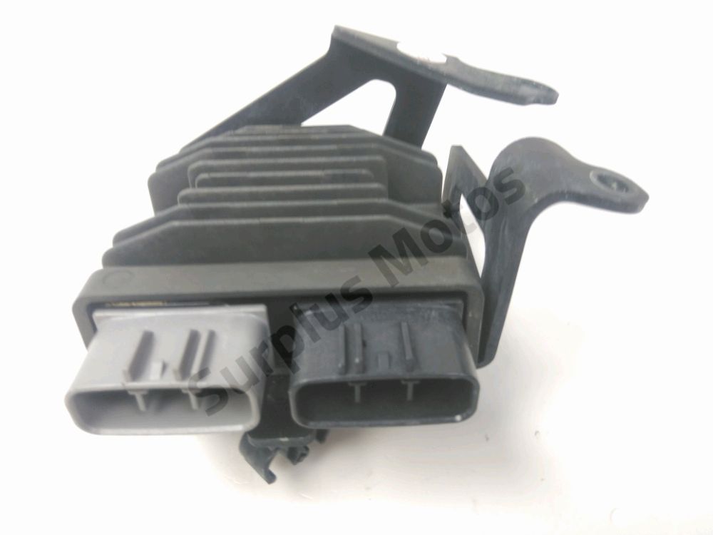 REGULATEUR DE TENSION