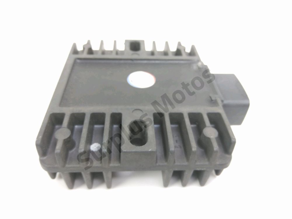 REGULATEUR DE TENSION