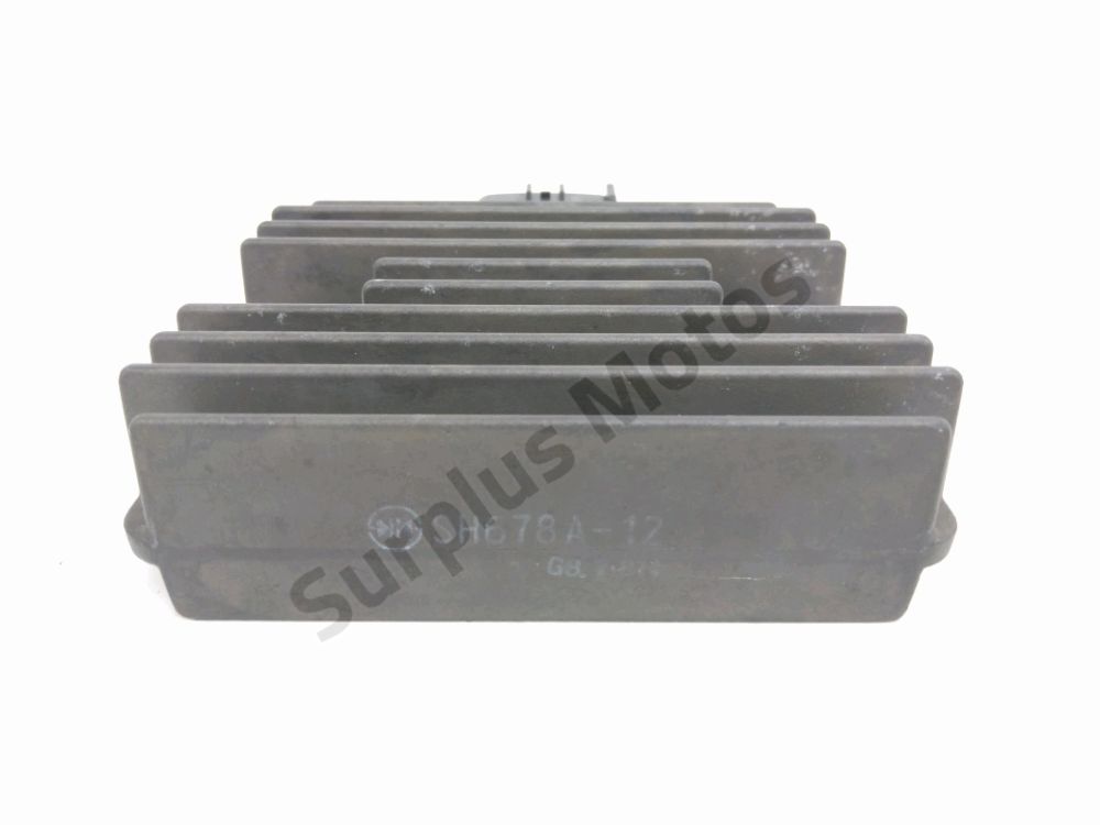 REGULATEUR DE TENSION