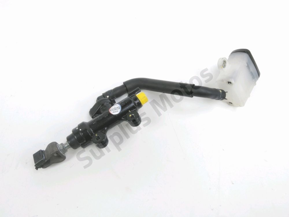 MAITRE CYLINDRE FREIN AR COMPLET