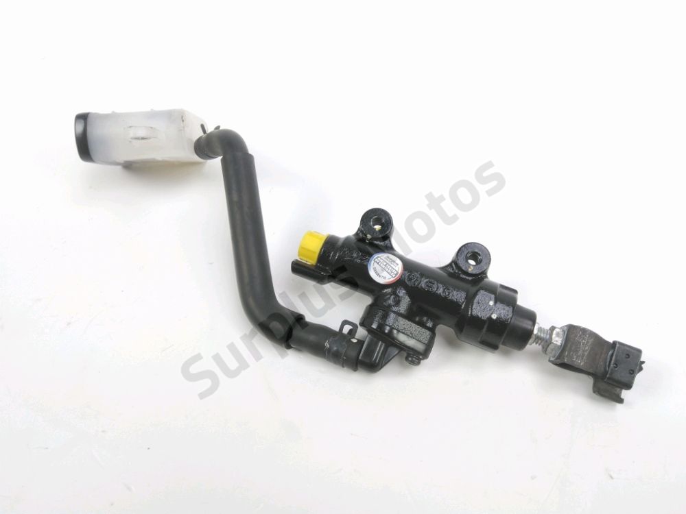 MAITRE CYLINDRE FREIN AR COMPLET