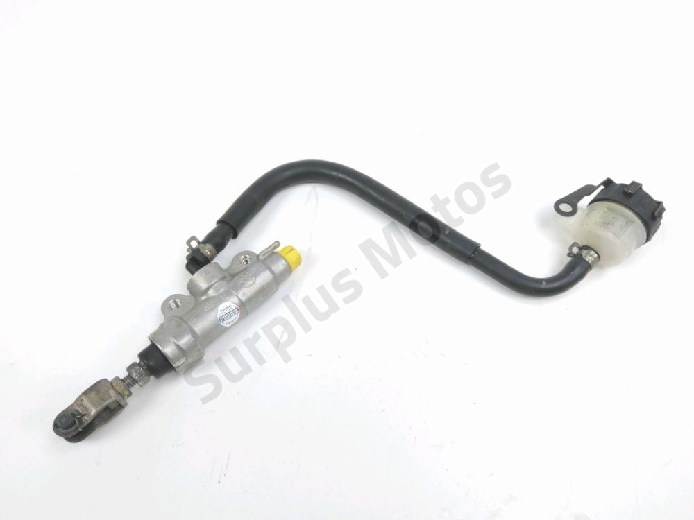 MAITRE CYLINDRE FREIN AR COMPLET