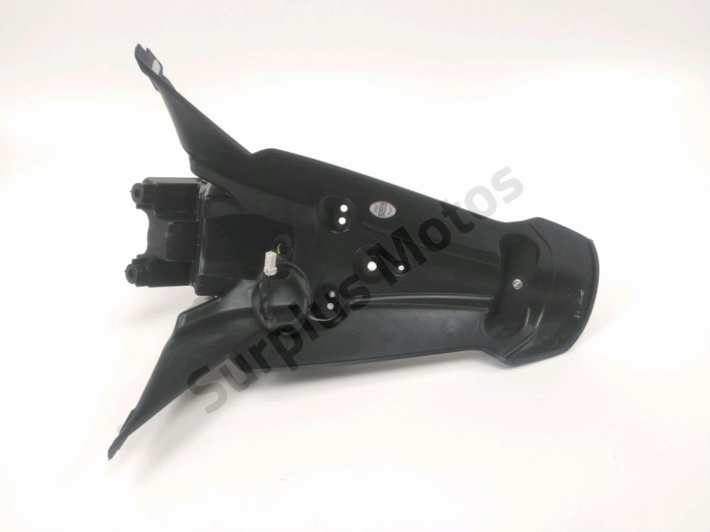 SUPPORT DE PLAQUE ET ECLAIRAGE