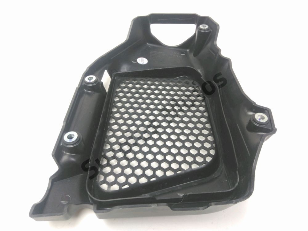 GRILLE DE RADIATEUR