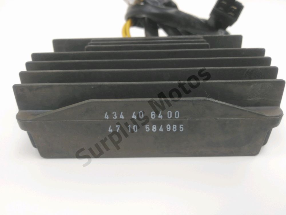 REGULATEUR DE TENSION