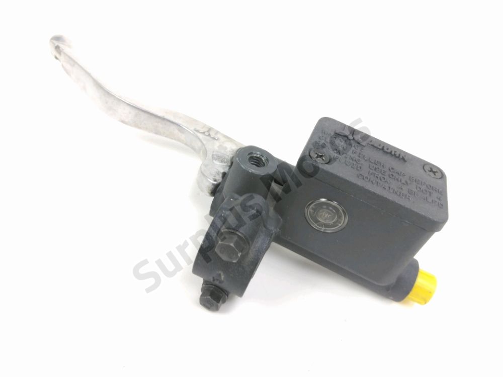 MAITRE CYLINDRE FREIN AR COMPLET